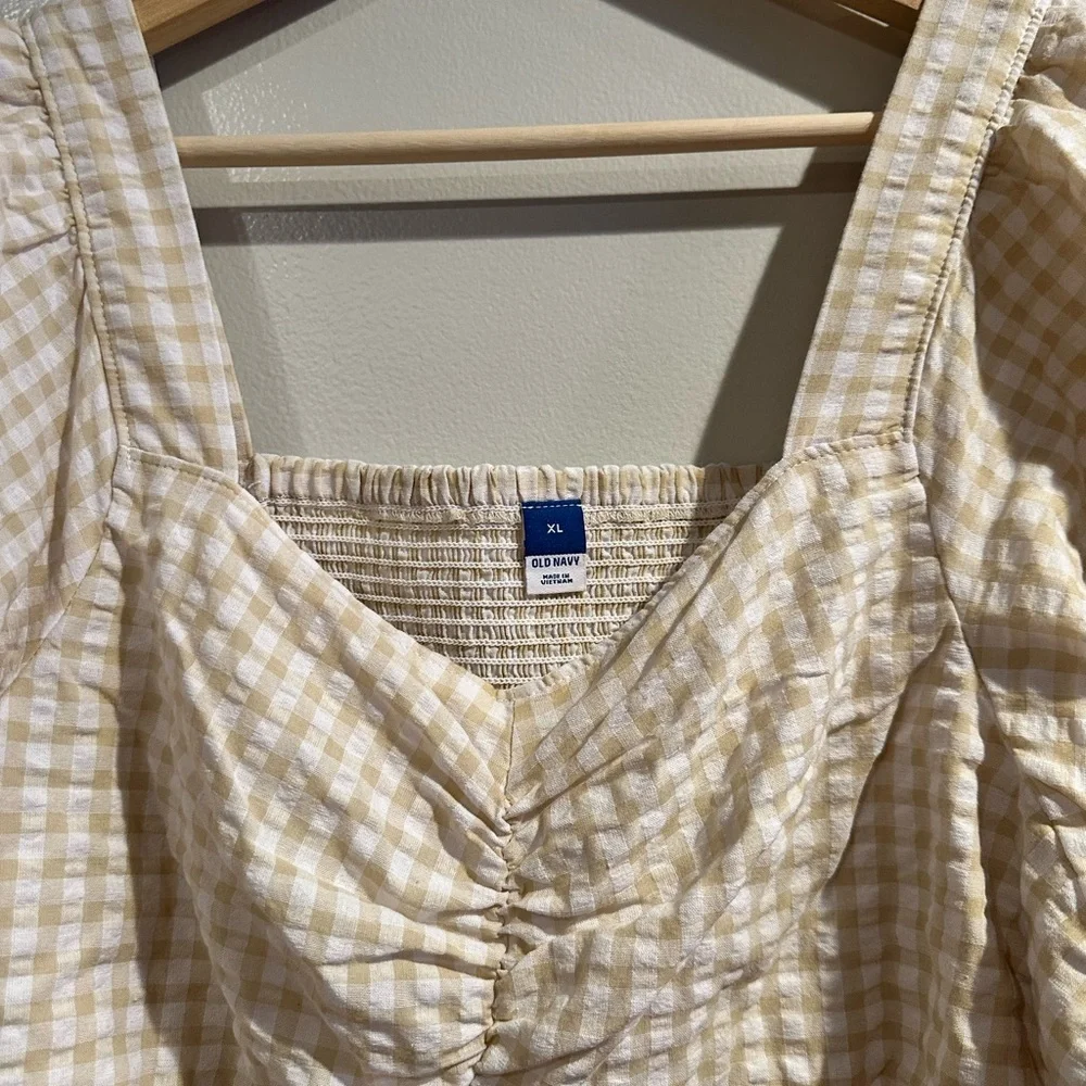 Old Navy Beige Checkered Blouse - Picture 3 of 3